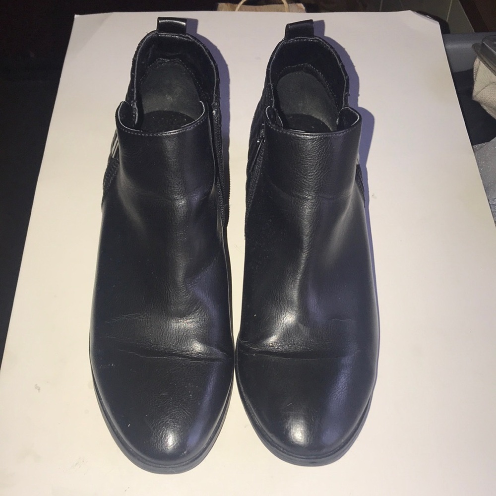 Women’s Quilted Booties